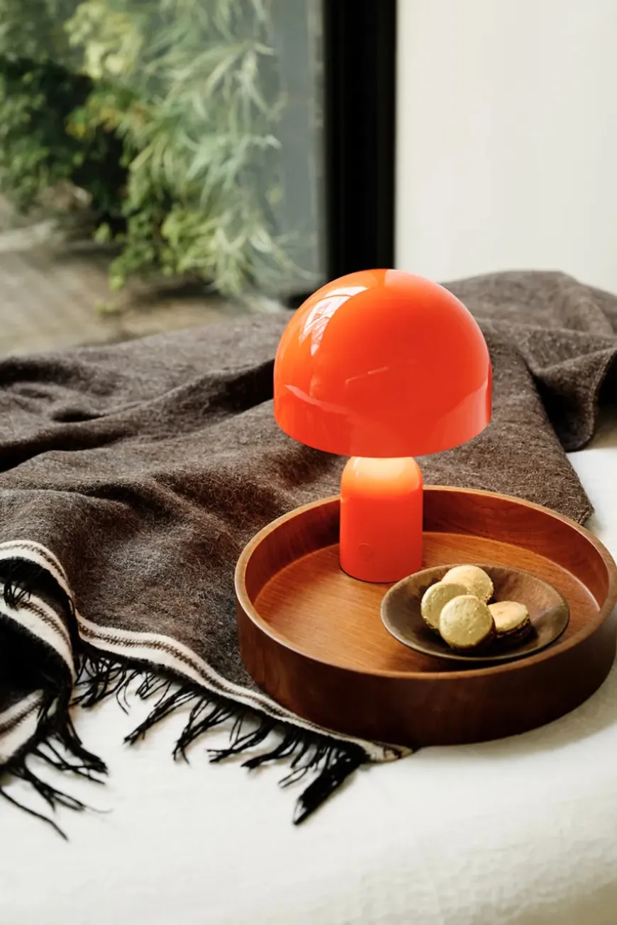 Bell Portable Bordlampe, taupe fra Tom Dixon