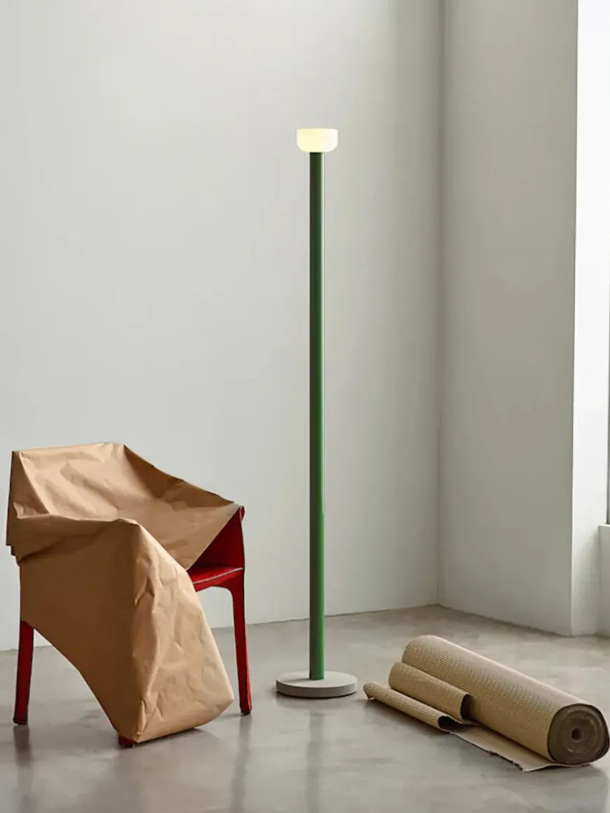 Bellhop Floor Lamp fra Flos