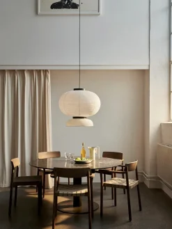 Betty TK9 Spisebordsstol, røget eg fra &Tradition