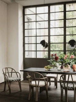 Bistra Dining Armchair fra GUBI