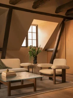 Brasilia Lounge Chair, low back, sheepskin fra Audo Copenhagen