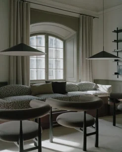 Bukowski Loungestol, valnød fra New Works