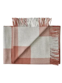 Caracas Plaid, beetroot fra Silkeborg Uldspinderi