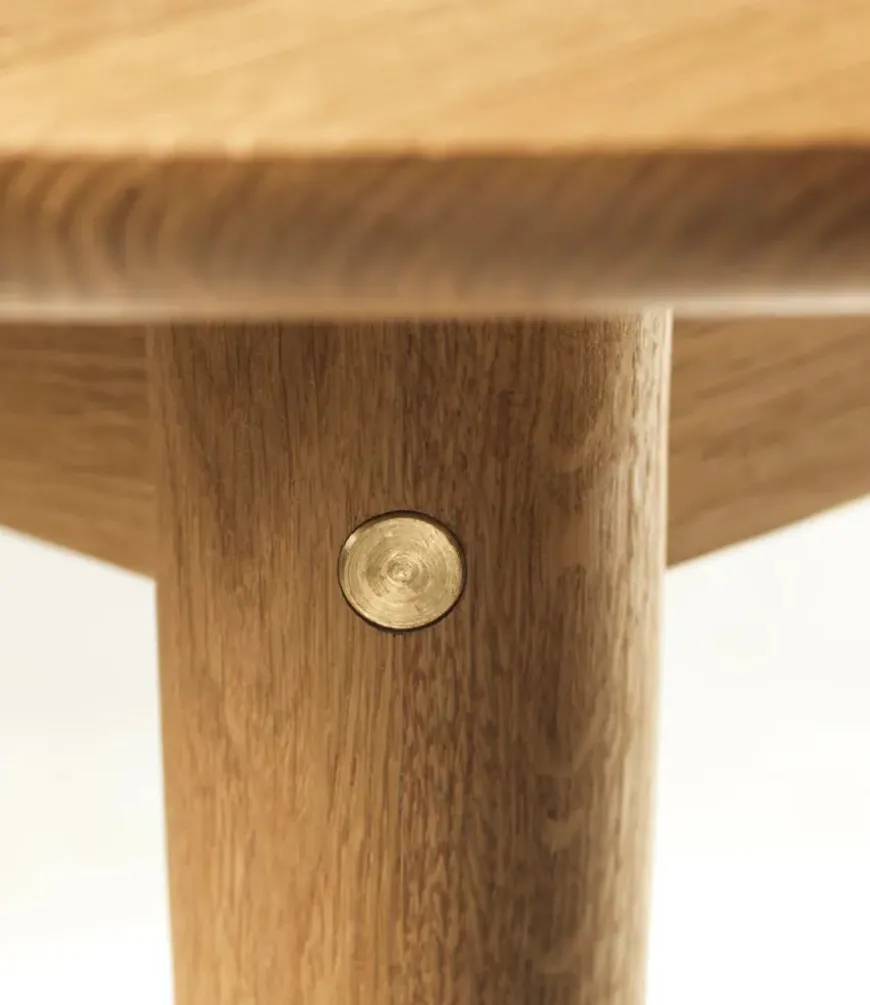 C62E Spisebord inkl. 2 Tillægsplader fra FDB Møbler