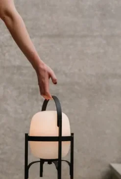 Cestita Alubat Bordlampe fra Santa and Cole