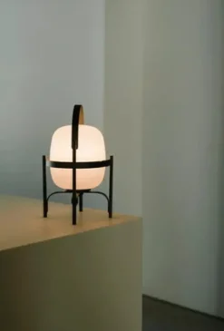 Cestita Alubat Bordlampe fra Santa and Cole