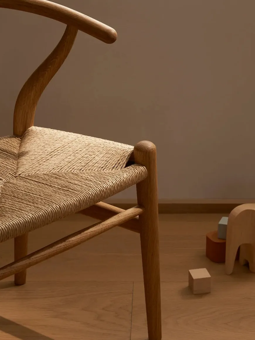 CH24 Children's Chair af Hans J. Wegner