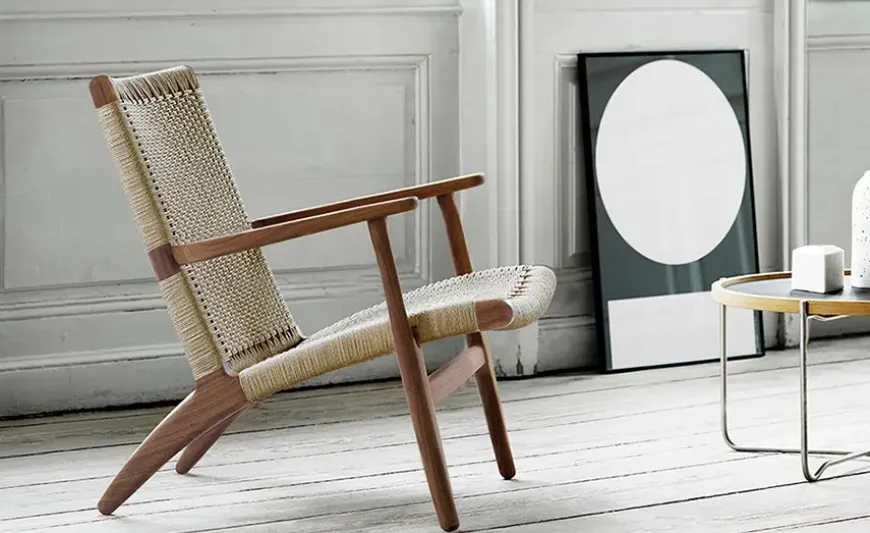 CH25 Loungestol, eg sæbe af Hans J. Wegner