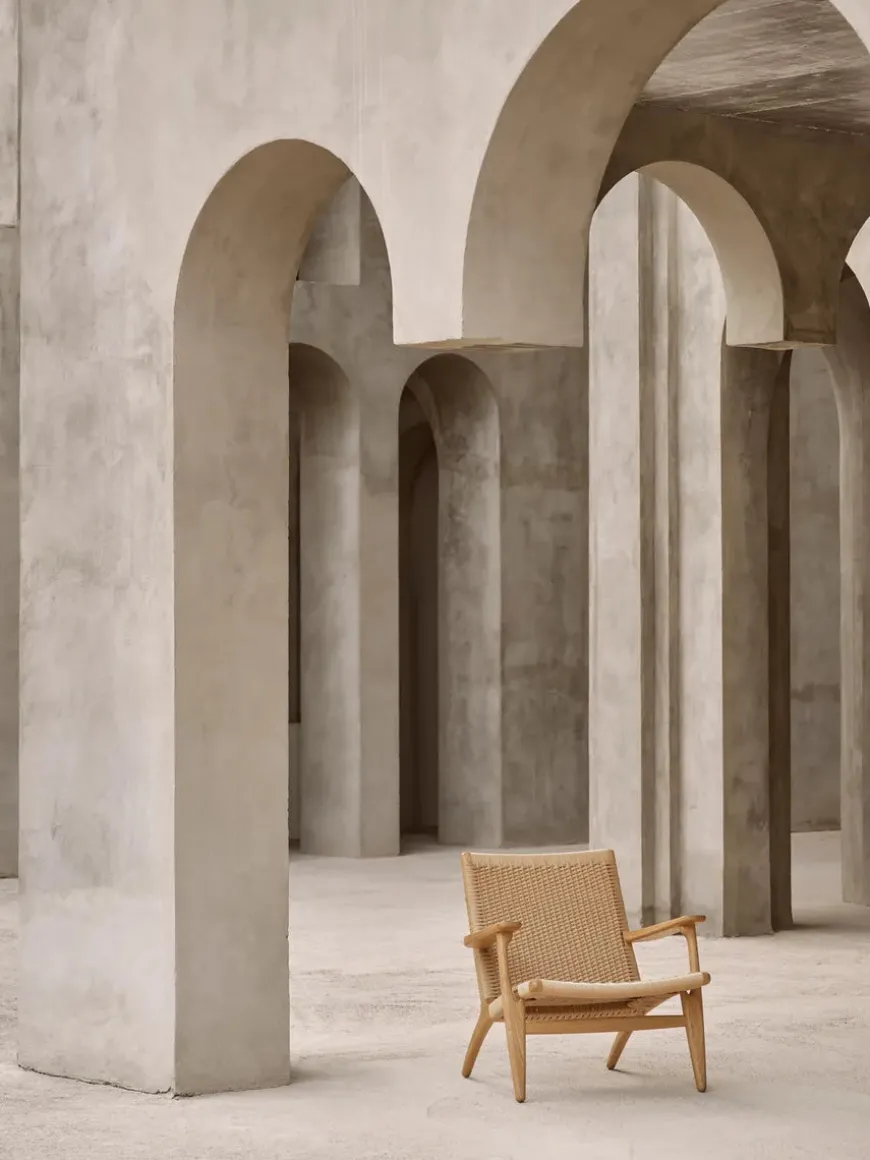 CH25 Loungestol, eg sæbe af Hans J. Wegner