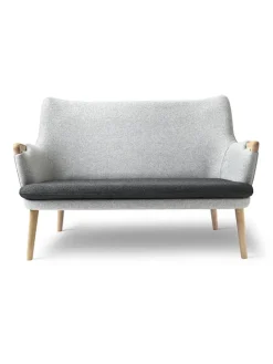 CH72 Sofa af Hans J. Wegner