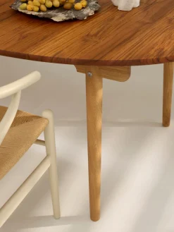 CH338 Spisebord fra Carl Hansen & Søn