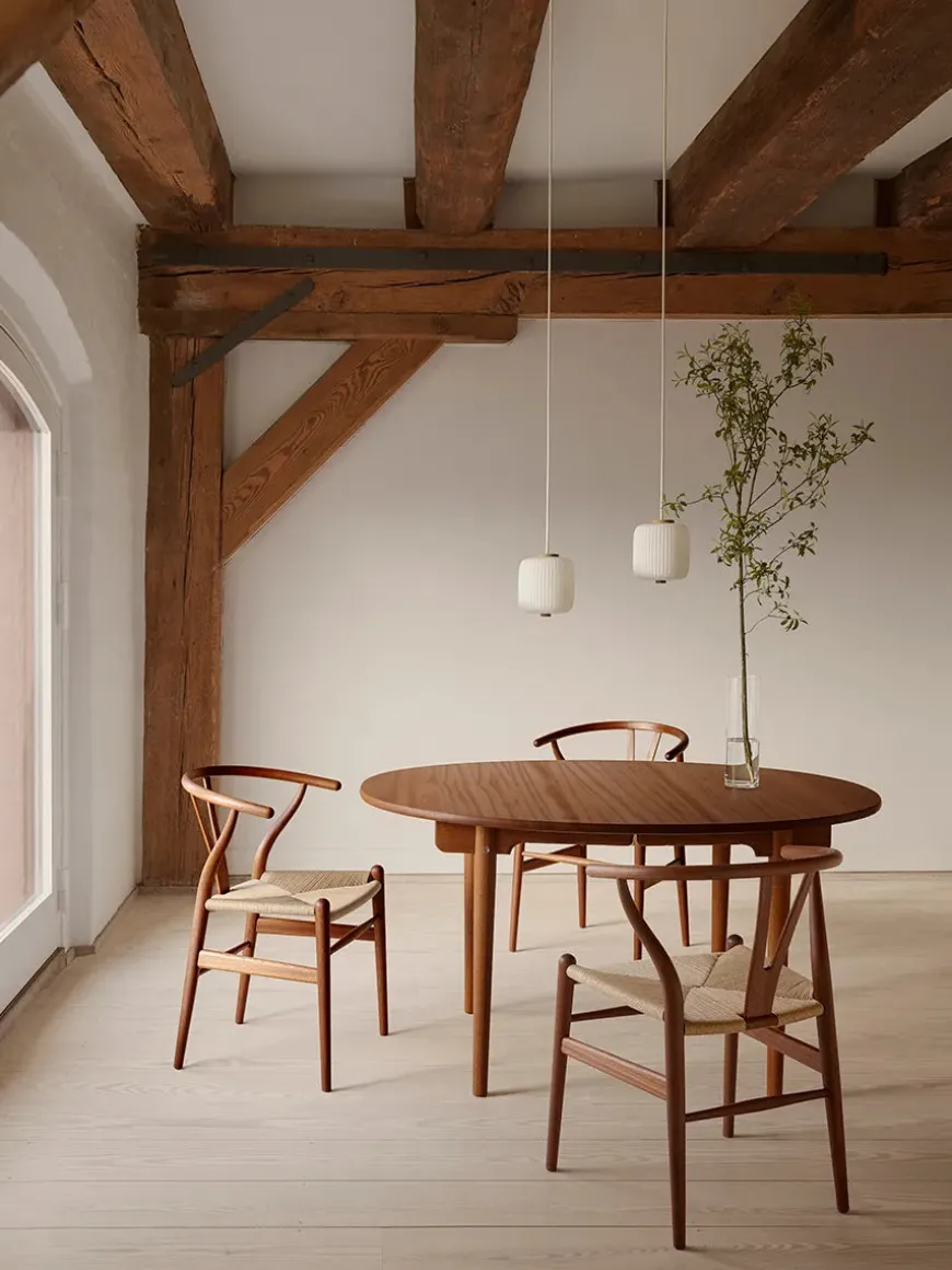 CH338 Spisebord, Teak Mix Special Edition inkl. 1 tillægsplade fra Carl Hansen & Søn