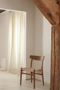 CH23 Spisestol, eg sæbe af Hans J. Wegner