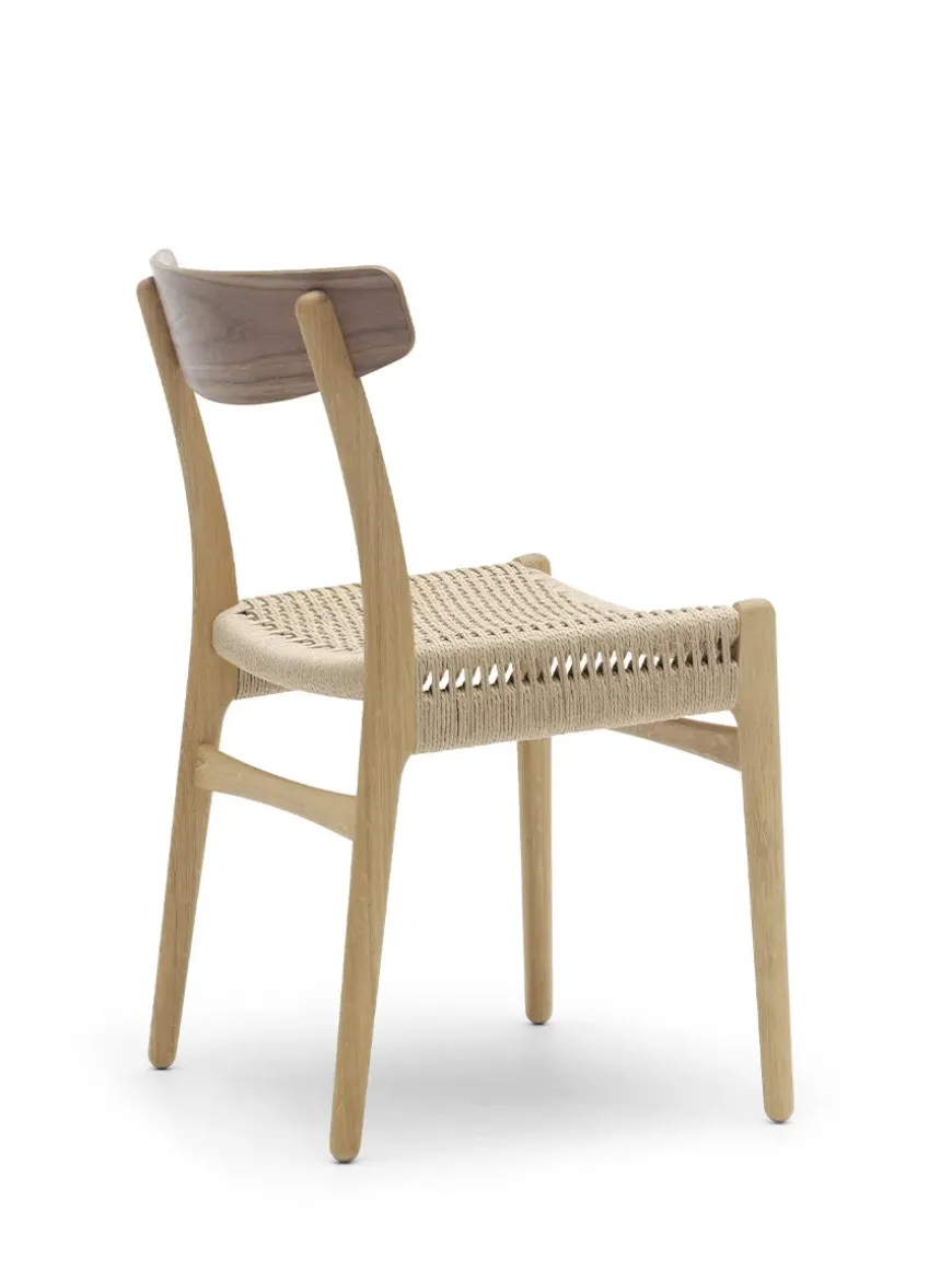 CH23 Spisestol, valnød olie af Hans J. Wegner