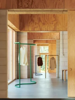 Colour Rack S-Shape fra Hay