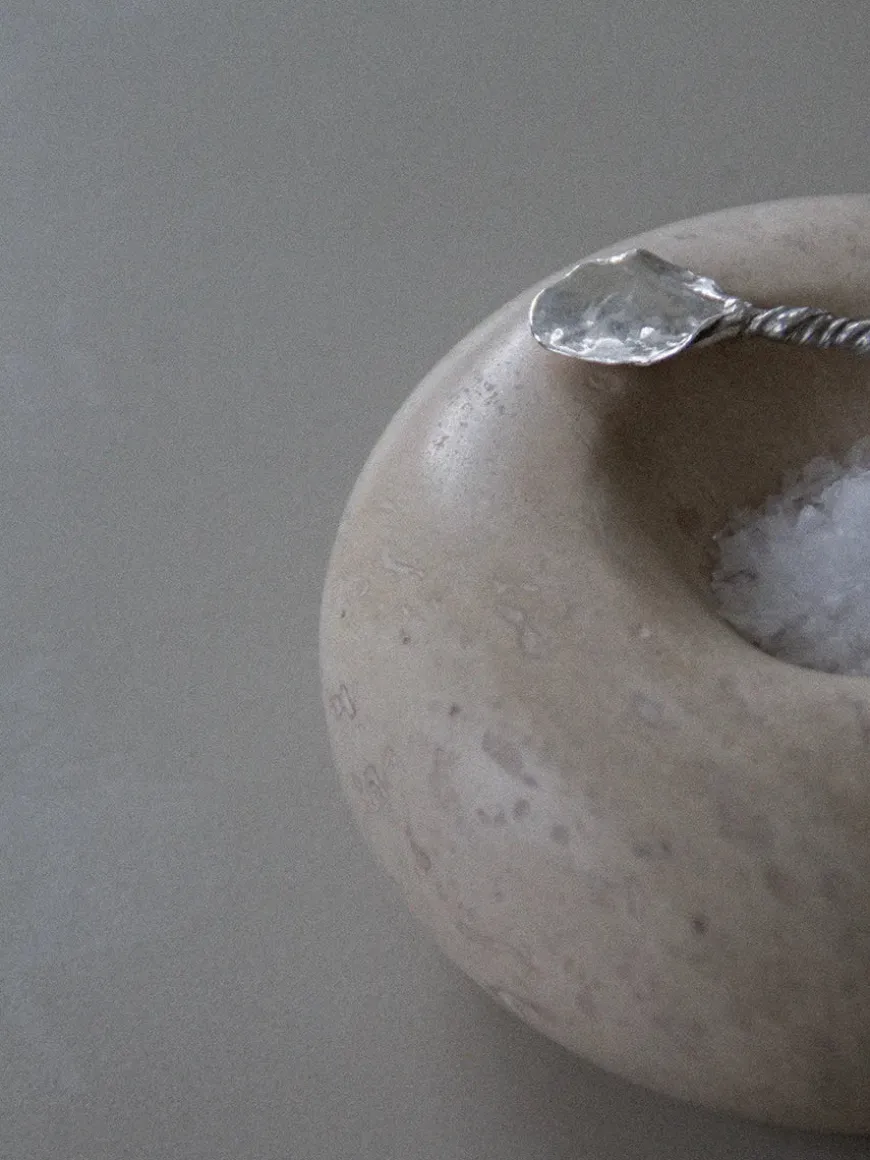 Cosmos Object Ø 12 cm, travertin fra Wabi Sabi Nordic