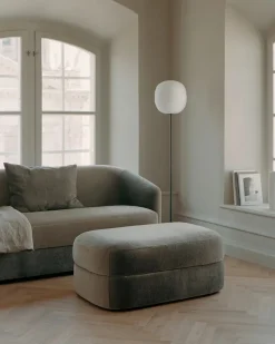 Covent Pouf, small fra New Works