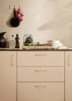 Curvature handle fra Ferm Living