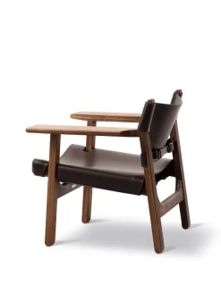 Den Spanske Stol i mørkebrun læder, eg olie af Børge Mogensen