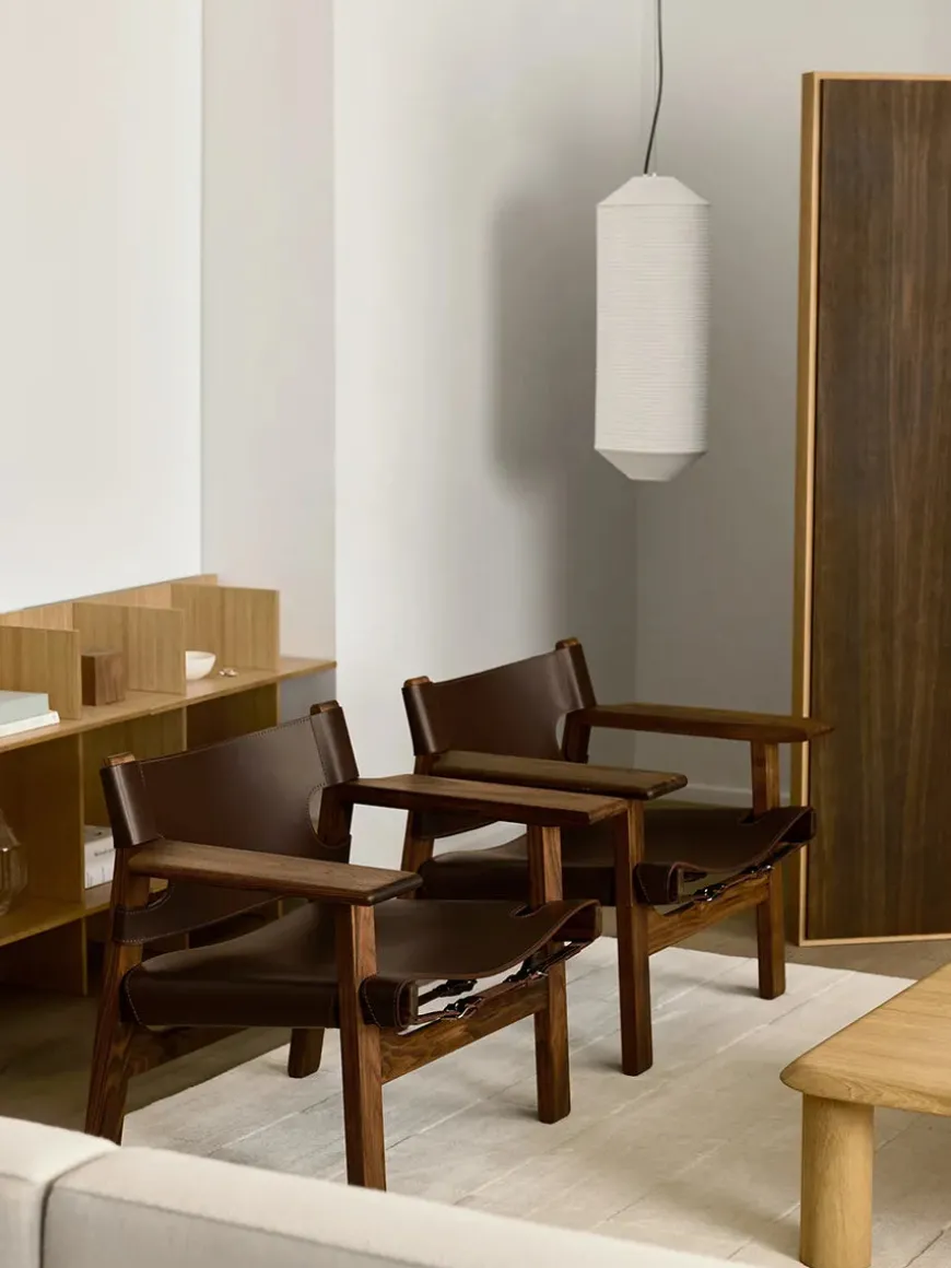 Den Spanske Stol i mørkebrun læder, Røget eg olie af Børge Mogensen