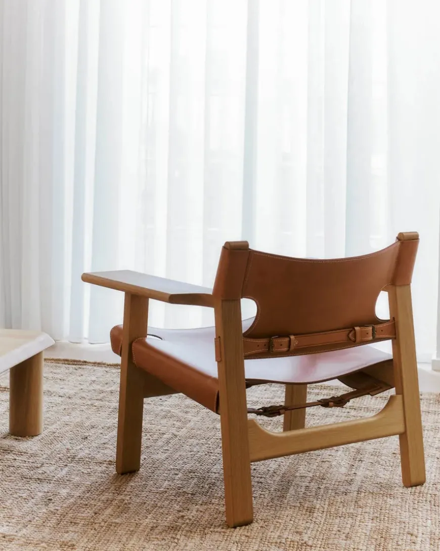 Den Spanske Stol i mørkebrun læder, Røget eg olie af Børge Mogensen