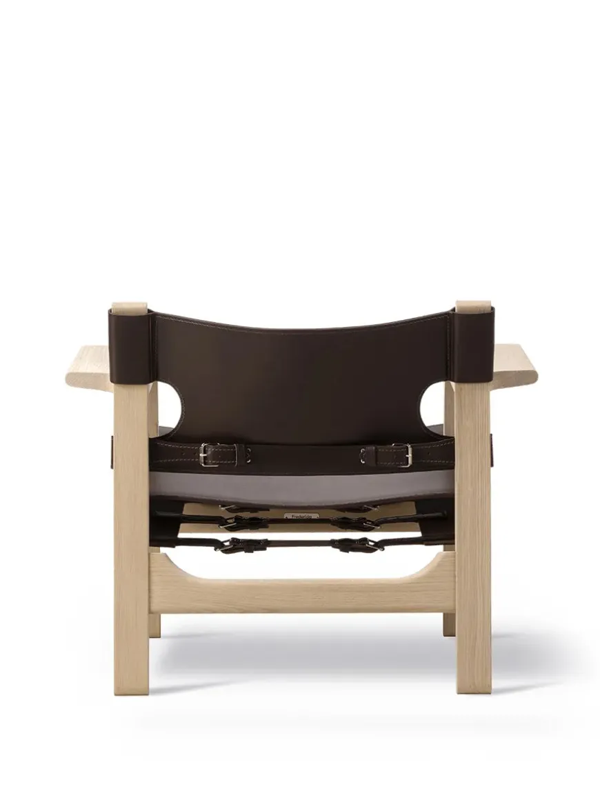 Den Spanske Stol i sort læder, eg sort lak af Børge Mogensen