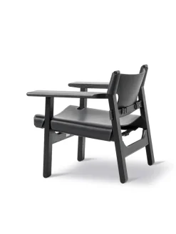 Den Spanske Stol i sort læder, eg sæbe af Børge Mogensen