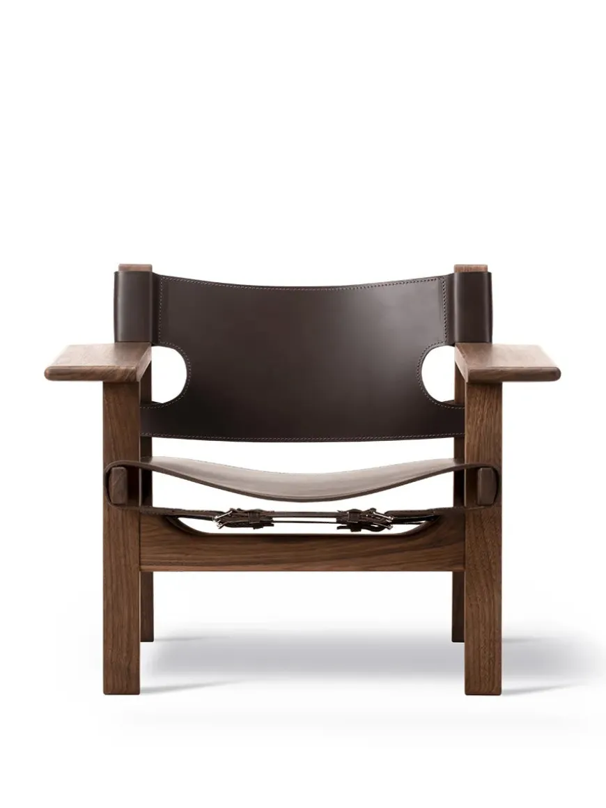 Den Spanske Stol i sort læder, eg olie af Børge Mogensen