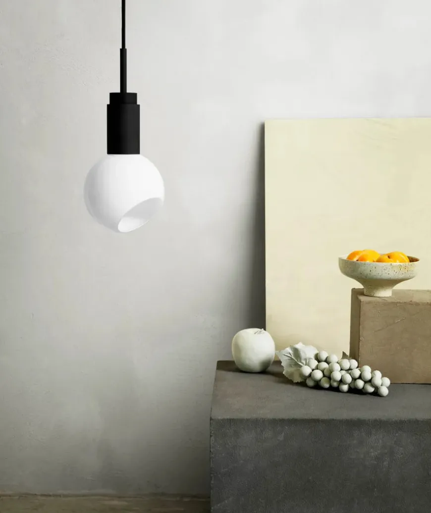 Donya Pendel, opal fra Anour