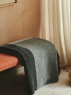 Drejø Plaid, aqua fra Silkeborg Uldspinderi