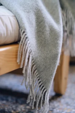 Drejø Plaid, rosa fra Silkeborg Uldspinderi