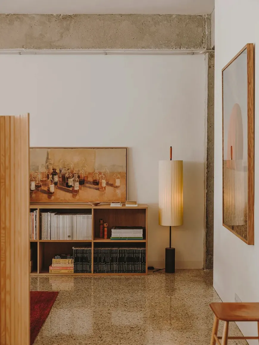 Dórica Gulvlampe fra Santa and Cole