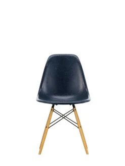 Eames Fiberglass Chair DSW, lys ahorn fra Vitra