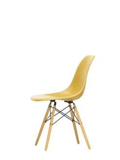 Eames Fiberglass Chair DSW, lys ahorn fra Vitra