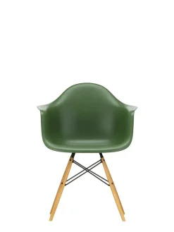 Eames Plastic Armchair DAW, ahorntræ fra Vitra