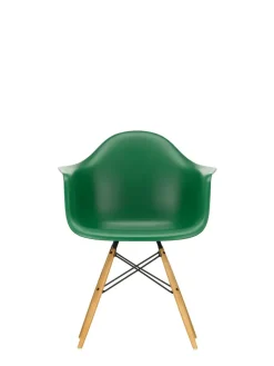 Eames Plastic Armchair DAW, ahorntræ fra Vitra