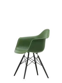 Eames Plastic Armchair DAW, sortlakeret ahorntræ fra Vitra