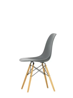 Eames Plastic Side Chair DSW, ahorntræ fra Vitra
