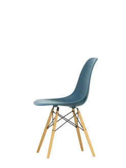 Eames Plastic Side Chair DSW, ahorntræ fra Vitra