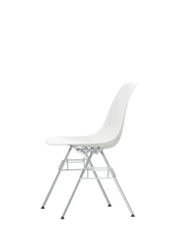Eames Plastic Side Chair DSS, stabelbar fra Vitra