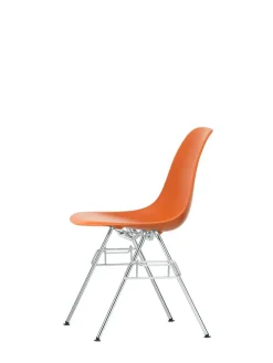 Eames Plastic Side Chair DSS, stabelbar fra Vitra