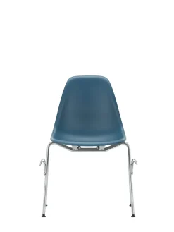 Eames Plastic Side Chair DSS, stabelbar fra Vitra