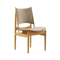 Egypterstol, valnød af Finn Juhl