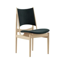 Egypterstol, valnød af Finn Juhl