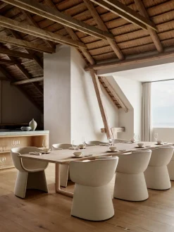 Essay Spisebord af Cecilie Manz