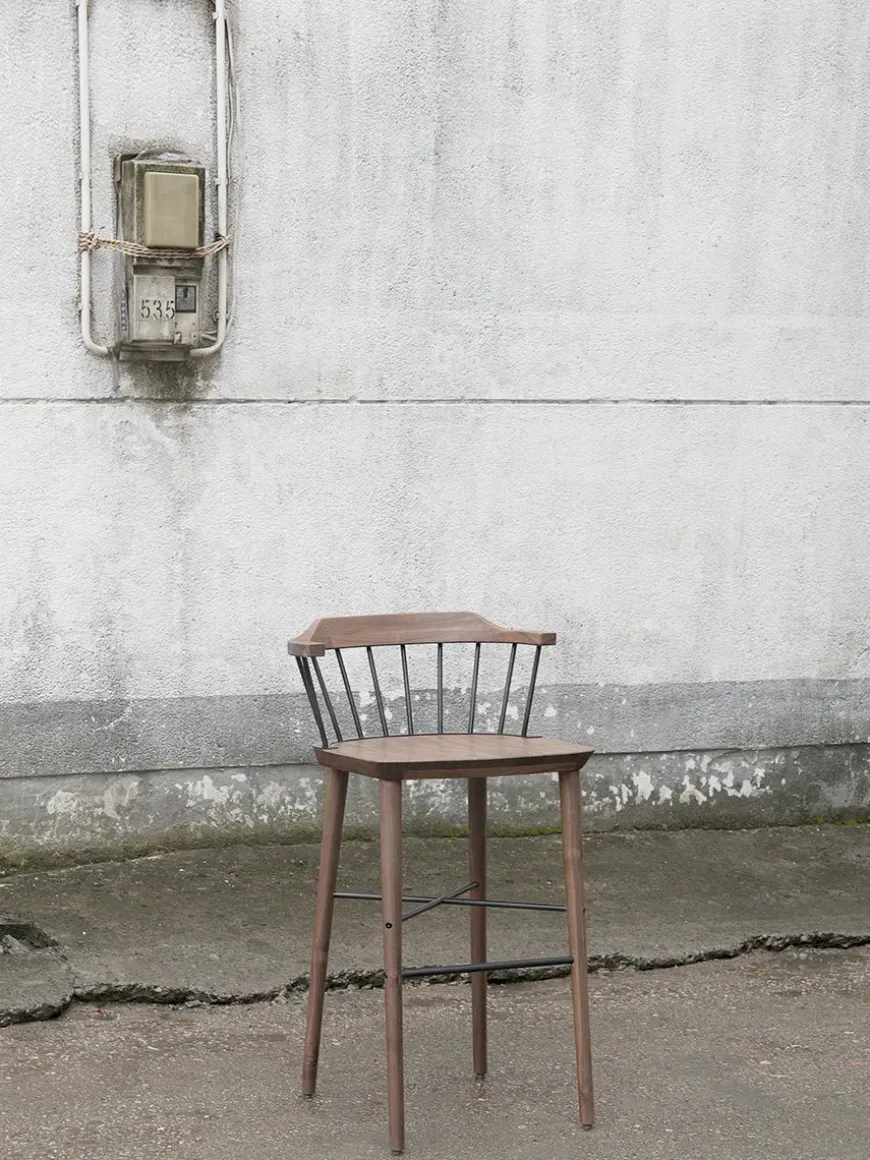 Exchange Bar Stool SH 75, walnut fra Stellar Works