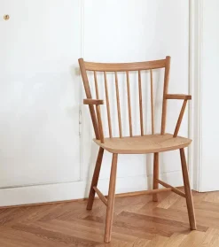 FDB J110 Spisestol fra Hay