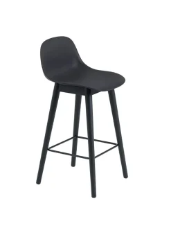 Fiber Bar Stool Wood w. back fra Muuto
