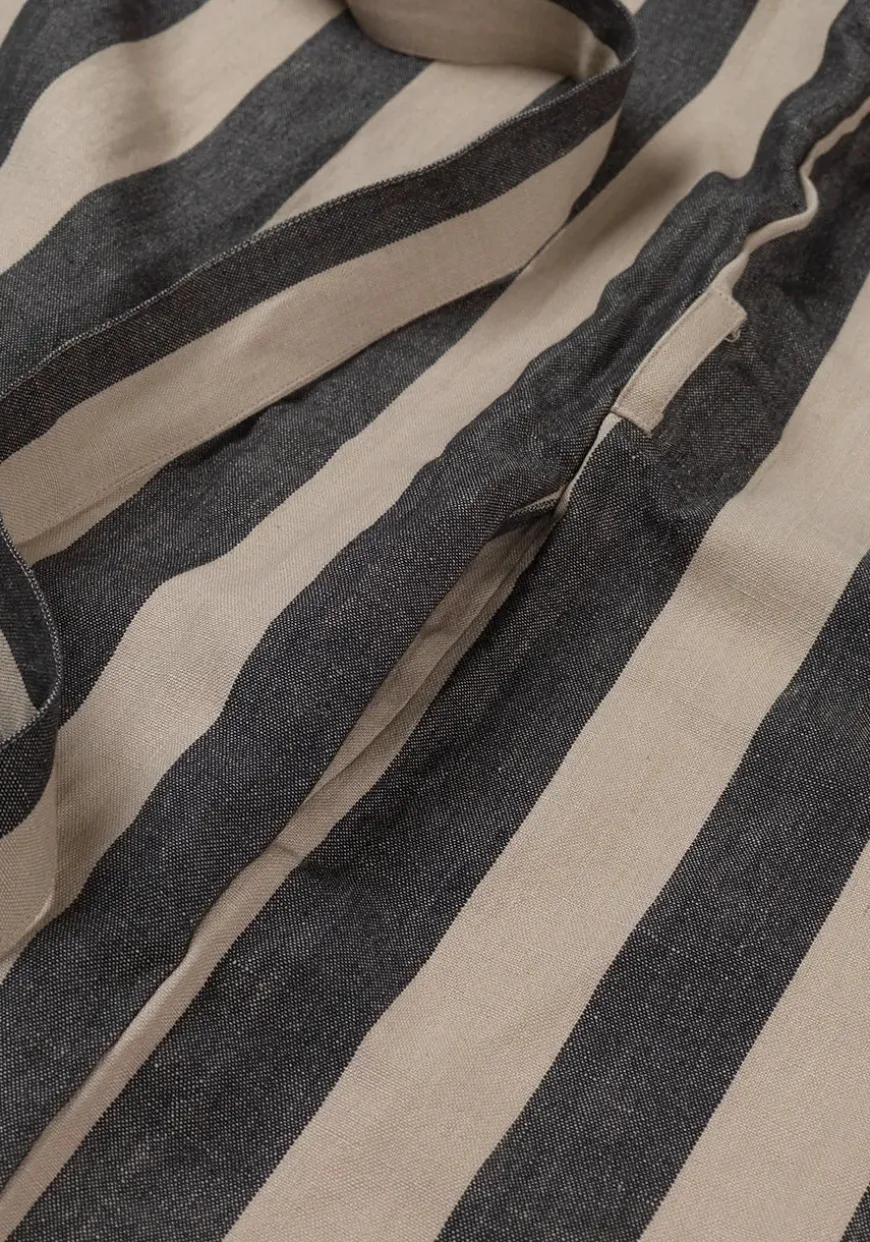 Field Robe, camel/red fra Ferm Living