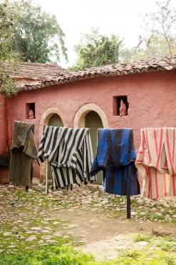 Field Robe, off-white/chocolate fra Ferm Living